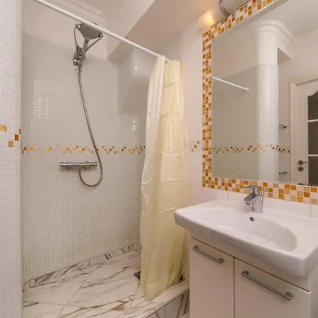 #1 Luxury Jacuzzi Penthouse In Quiet Centre 里加