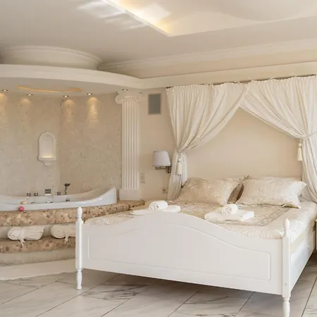 #1 Luxury Jacuzzi Penthouse In Quiet Centre Apartment *