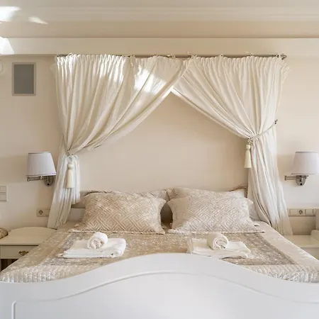 #1 Luxury Jacuzzi Penthouse In Quiet Centre Apartment