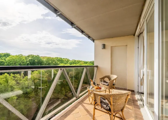 #1 Luxury Jacuzzi Penthouse In Quiet Centre Apartment *